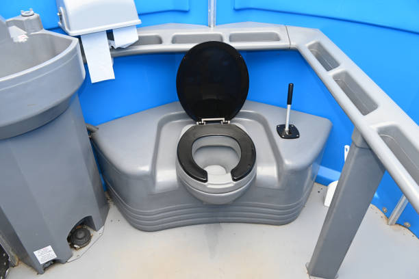 Best Portable Restroom Maintenance and Cleaning  in St Paul, MO